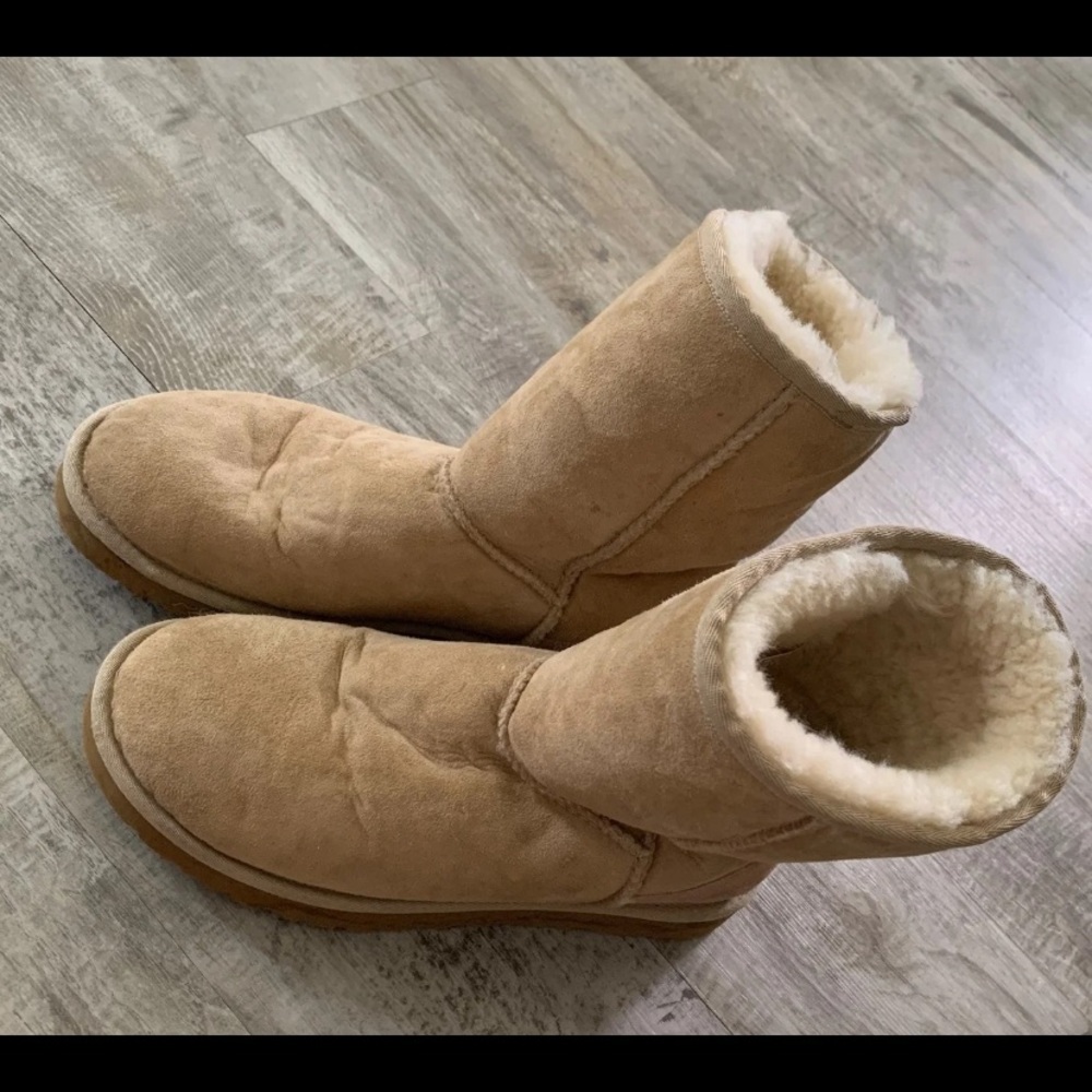 Uggs size 8